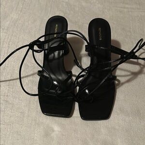 PrettyLittleThing Elegant Black Strappy Heels